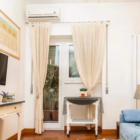 S. Peter 2 - With Garden -50m From Metro