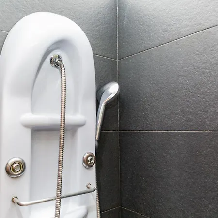 S. Peter 2 - With Garden -50m From Metro Апартаменты Рим