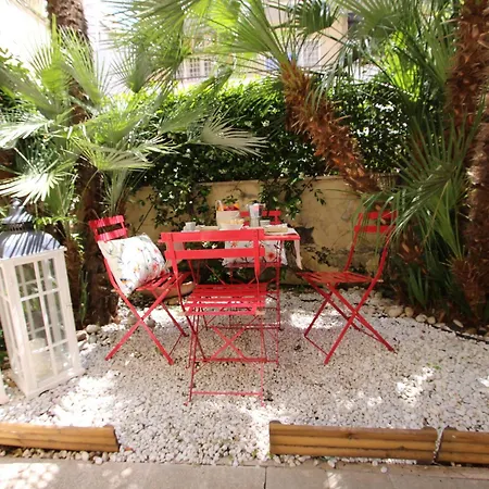 S. Peter 2 - With Garden -50m From Metro * Рим