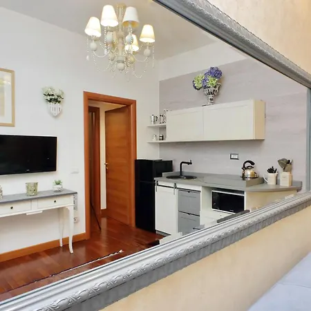 S. Peter 2 - With Garden -50m From Metro Апартаменты Рим